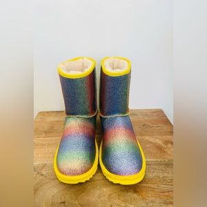 NEW UGG Classic ll Sequin girls boots